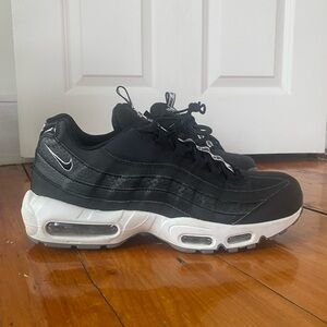 Nike Black and White Sneakers